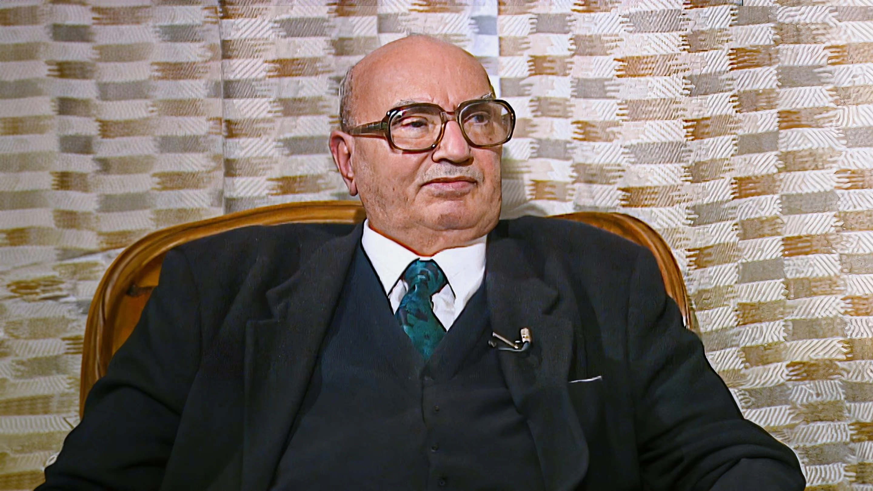  Hatha Howa: Abdel Rahman Badawi 
